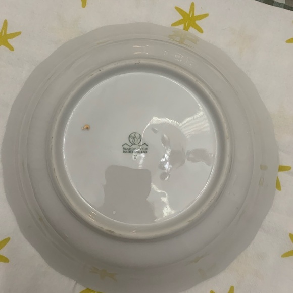 Vintage Elegant White and Gold Rimmed Dinnerware Bowl - Picture 5 of 6